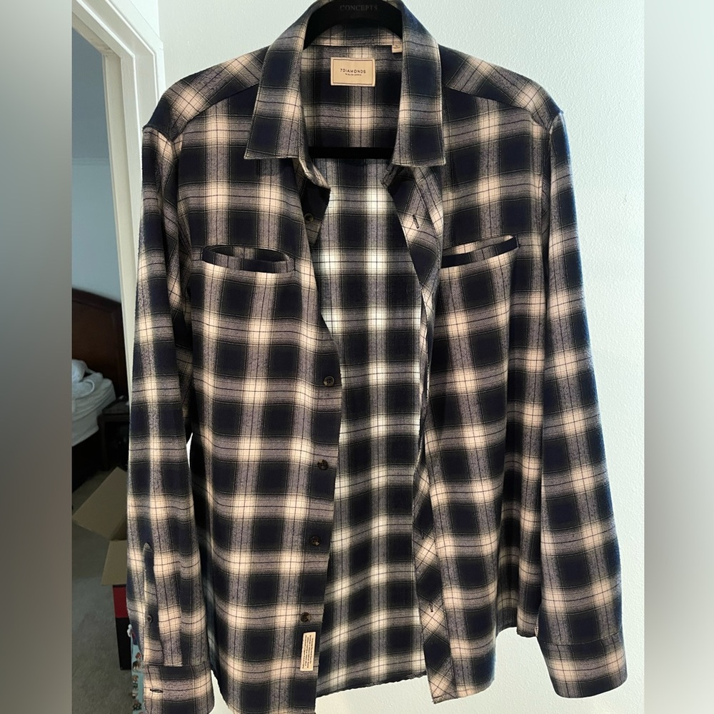 7 Diamonds Flannel Size M